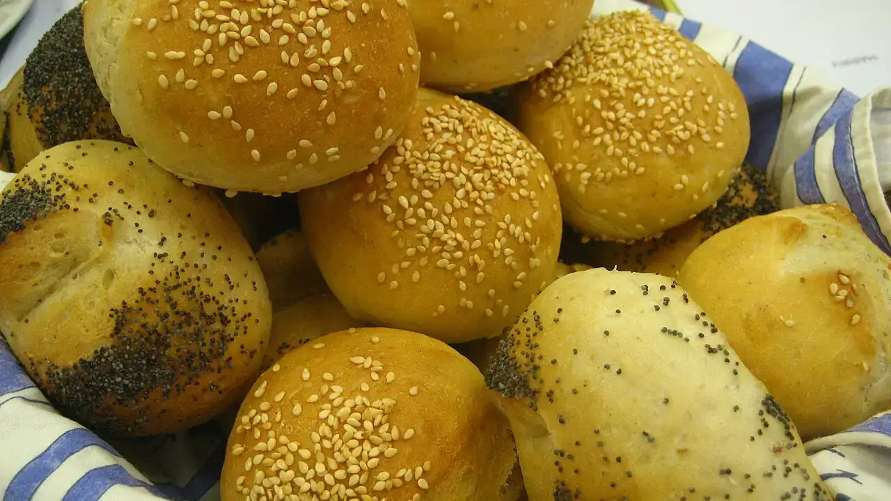 Sesame and poppy seed rolls
